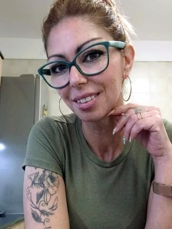 Romane, 23 ans, flirt coquin à Aix-en-Provence