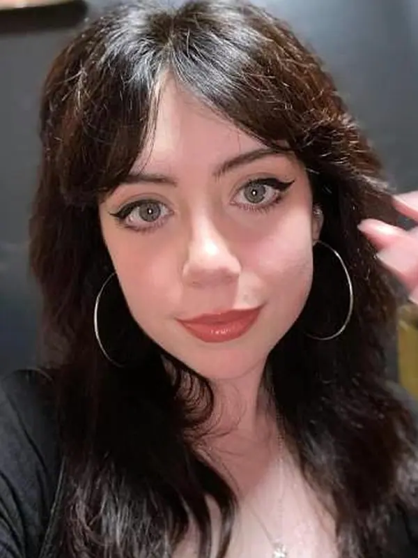 Maya, 25 ans, flirt coquin à Ajaccio