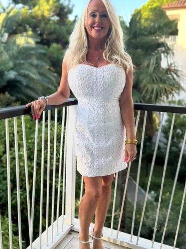 Mireille, 55 ans, flirt coquin à Bastia