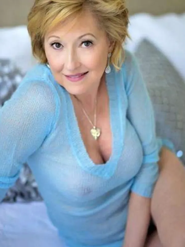 Aline, 47 ans, flirt coquin à Brest