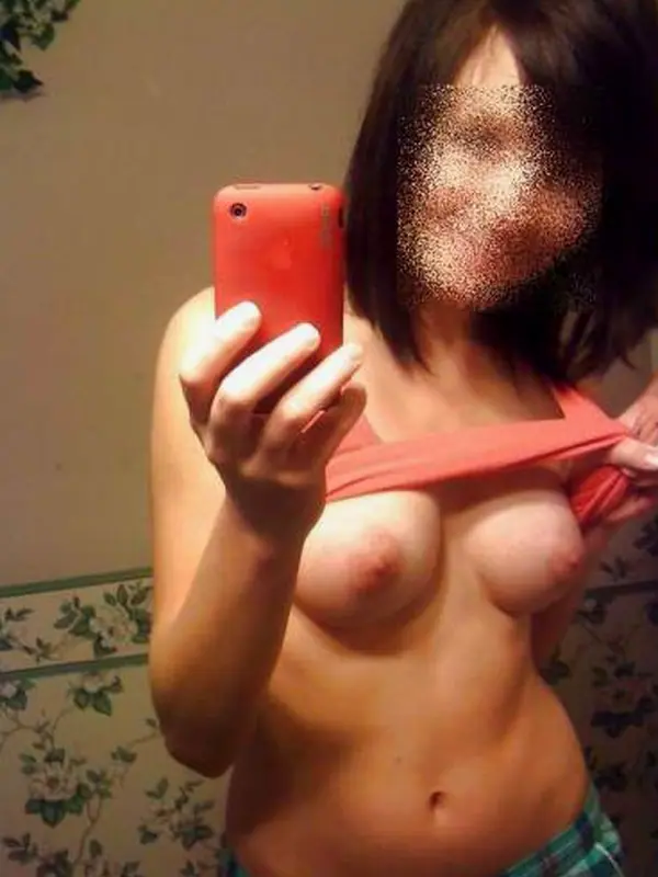 Angélique, 43 ans, flirt coquin à Cannes