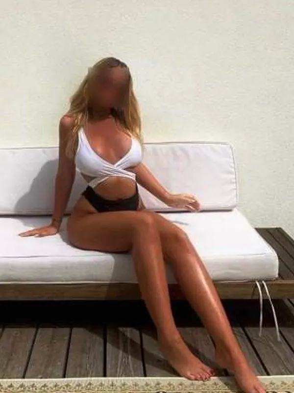 Ariane, 34 ans, flirt coquin à Colmar