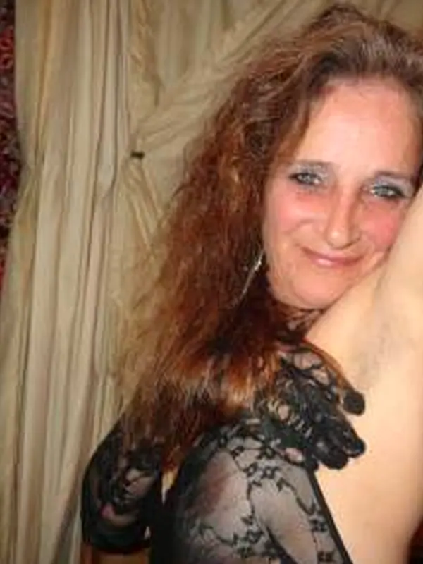 Sylvia, 47 ans, flirt coquin à Marseille
