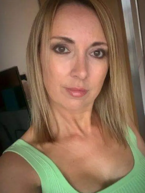 Élise, 36 ans, flirt coquin à Nantes