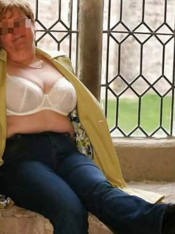 Christiane, 56 ans, flirt coquin à Orléans