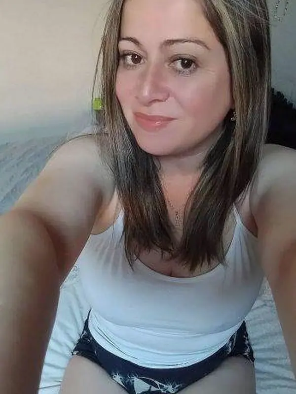 Margaux, 31 ans, flirt coquin à Pau