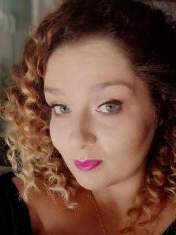 Mia, 22 ans, flirt coquin à Rennes