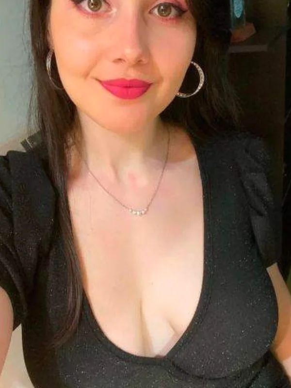 Pénélope, 32 ans, flirt coquin à Rouen