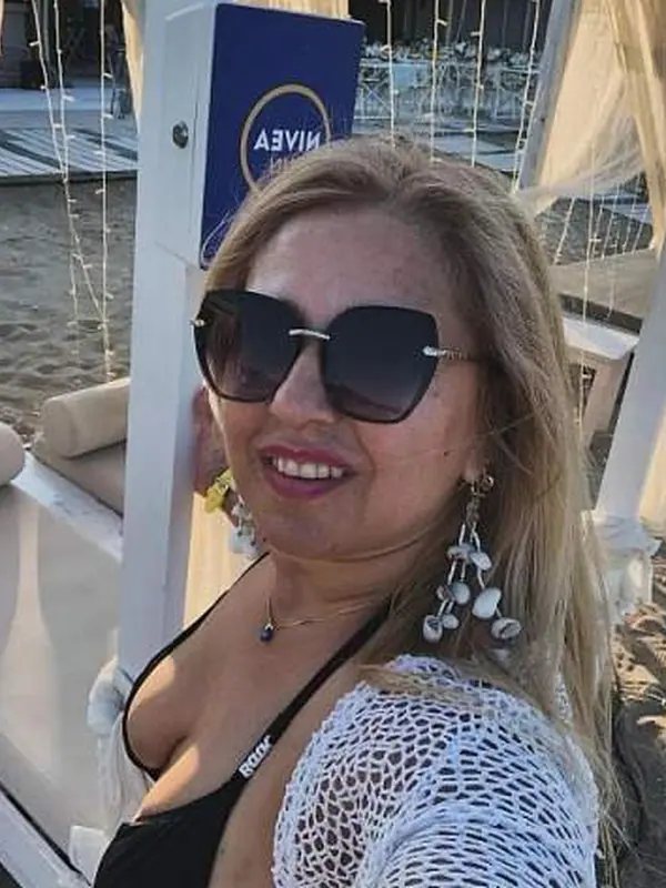 Christelle, 46 ans, flirt coquin à Saint-Etienne