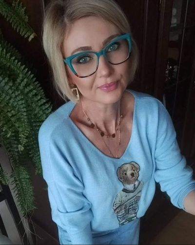 rencontre flirt - proche de moi - Divorcée à 45 ans, je ne veux plus de routine : des annonces flirt sexy m&rsquo;attendent