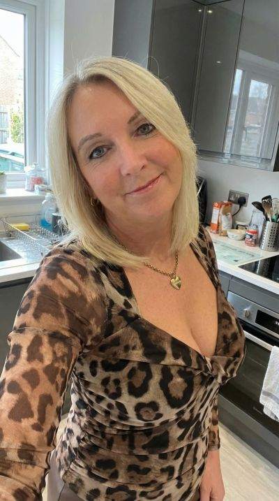 rencontre flirt - proche de moi - Nadine 45ans // besoin de flirt sexy près de vous