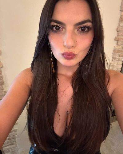 rencontre flirt - Proche de toi - Francesca 24ans – Flirt discret femme mariée en région, on se voit ?