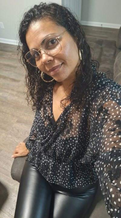 rencontre flirt - Saint-André - Directrice coquine à Saint-André cherche complice flirt discret