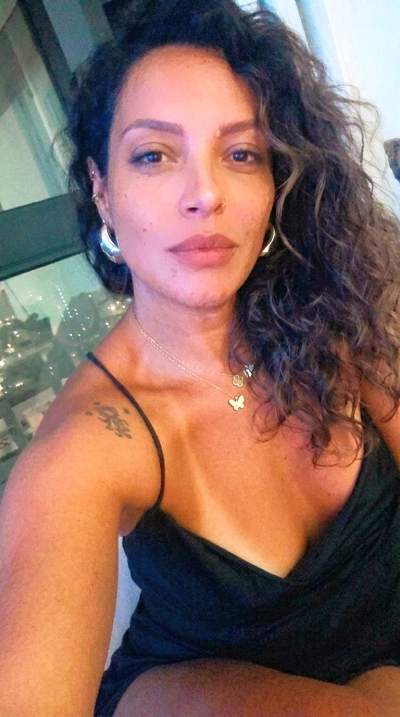 rencontre flirt - Le Port - Au Port.. mince, coquine, je veux flirter sans prise de tête avec toi