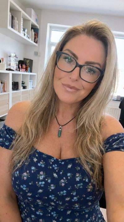 rencontre flirt - La Rochelle - Envie de flirter avec une fille tatouée et sans prise de tête à La Rochelle ?
