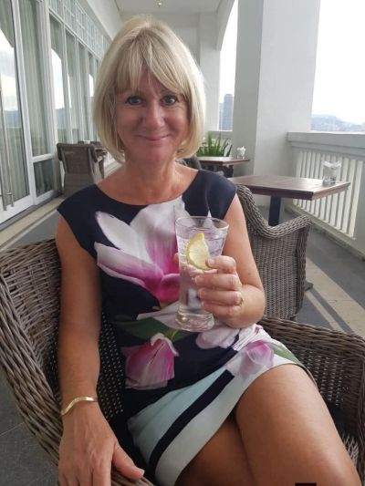 rencontre flirt - Matoury - J&rsquo;ai envie de discuter avec un mec qui ose, petite milf de 55 ans à Matoury