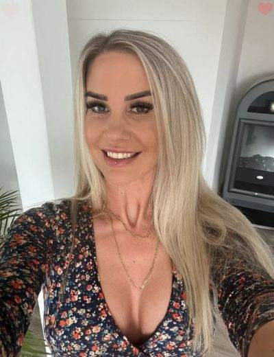 rencontre flirt - Cholet - Copine de ma femme à Cholet—envie d&rsquo;annonces flirt sexy discrètes?