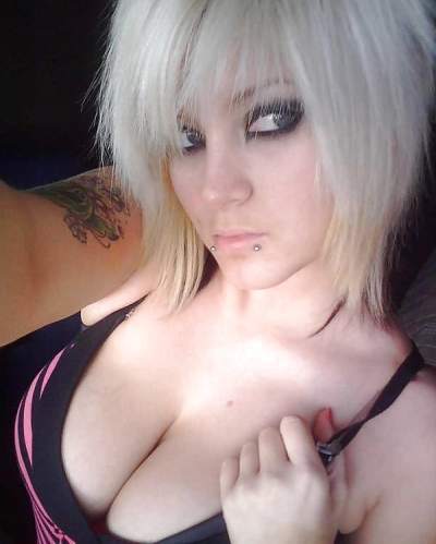 rencontre flirt - Châteauroux - Lucienne à Châteauroux : envie de flirt coquin sans prise de tête