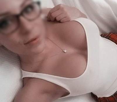 rencontre flirt - Calvi - Mariée mais vivante : je cherche un flirt discret à Calvi