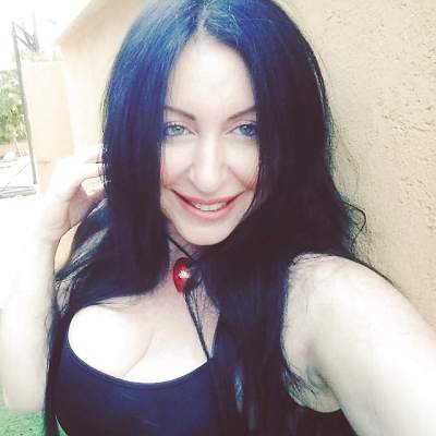 rencontre flirt - Lucciana - Une soirée à Lucciana, quelques verres et des regards qui traînent, du flirt sexy en ligne qui devient réel